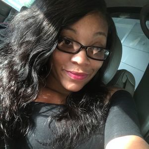 Meet your Posher, Leslie